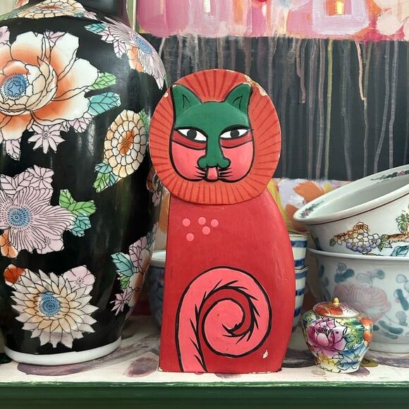 Vintage Red and Green Cat Decor Accent with Mystical Eyes - Picture 3 of 12
